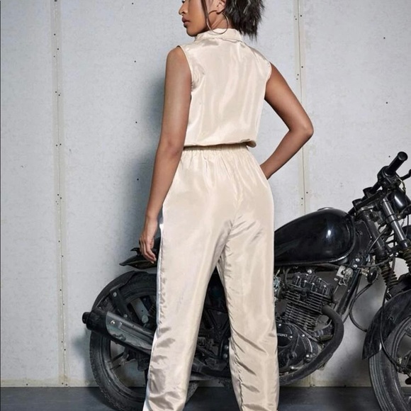 Supe cute and comfy one piece jumper - Picture 3 of 7